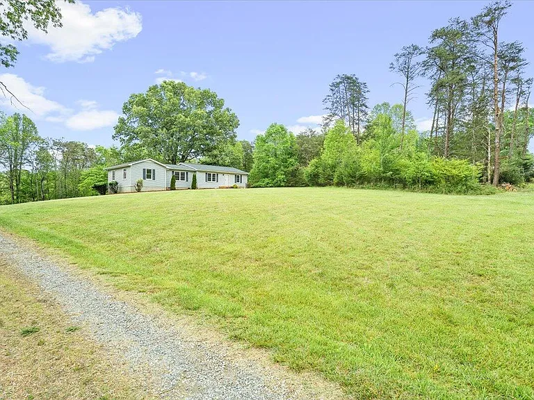10037 Booker T Washington Hwy — Photo 31