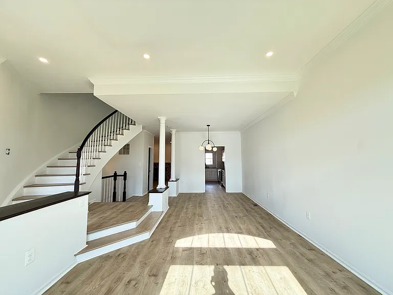 14604 Woodgate Manor Cir — Photo 4