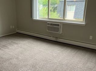 837 Ludlow Ave #202, Rochester, MI 48307