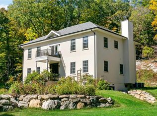 33 Victoria Dr, Cold Spring, NY 10516