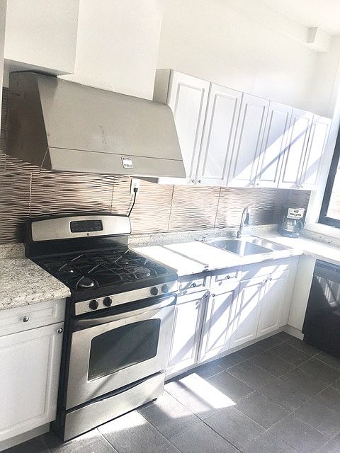 1st image of 2411 W North Ave #2