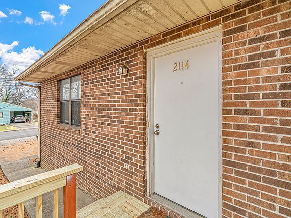 2nd image of 2114 Belvoir Ave