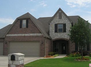 212 Homestead Dr, Bartlesville, OK 74006