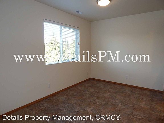 4th image of 5999 Caymans Pl NE #6001