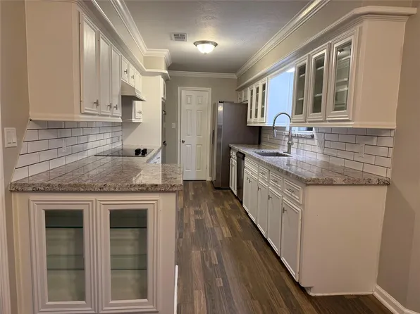 2234 Woodland Springs St, Houston, TX 77077