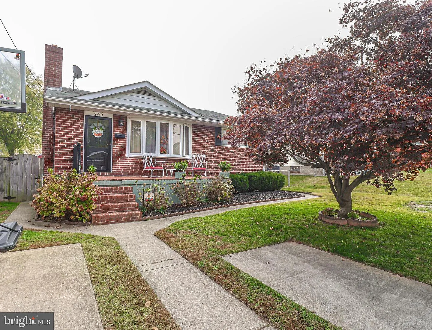 209 Chelsea Rd photo 1