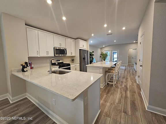 2nd image of 12054 Elderbank Dr