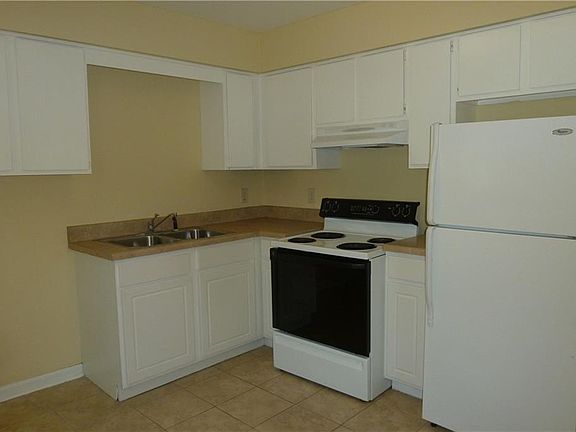 4th image of 950 Hanson Ave