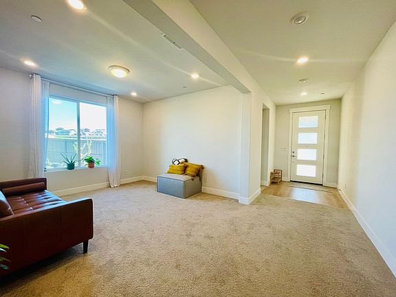 Spacious bonus room