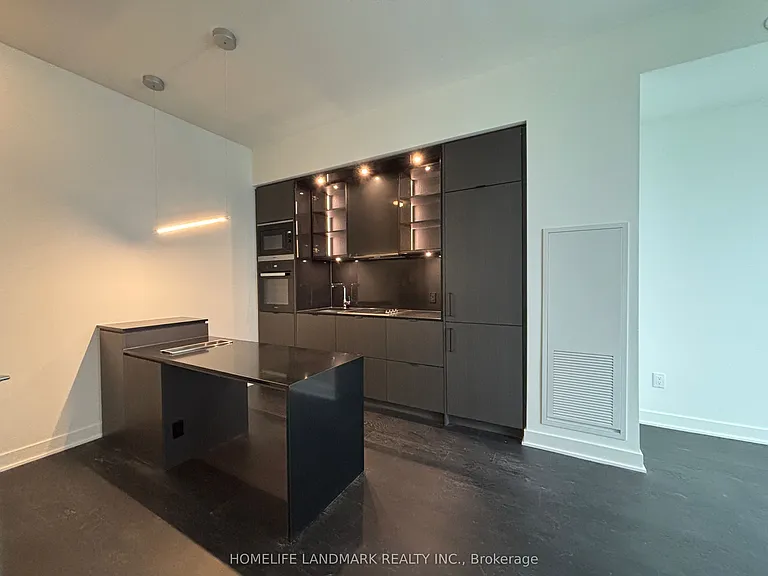 11 Yorkville Ave #5006 — Photo 7
