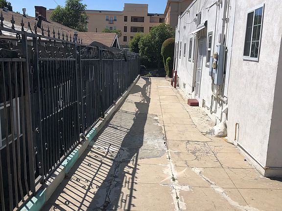 3rd image of 2506 S Bronson Ave