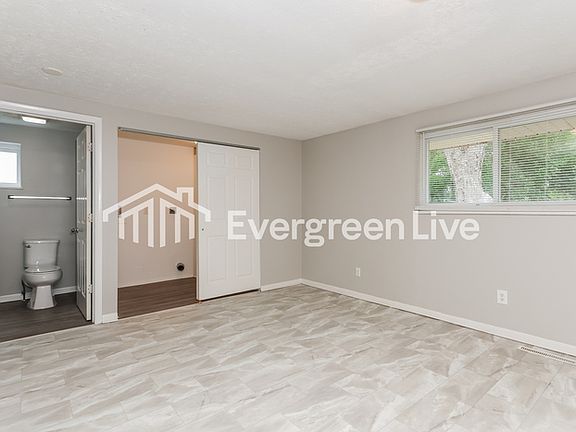 5th image of 5013 Tewkesbury Dr