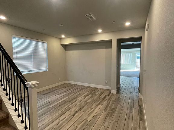 2nd image of 4530 Golden Elm St