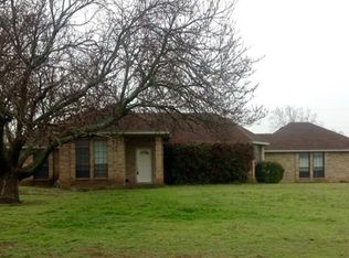320 Clinton Ln, Midlothian, TX 76065