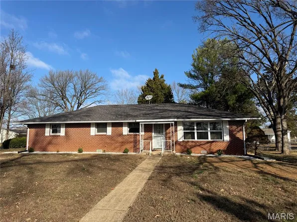 281 Mervin St, Sullivan, MO 63080