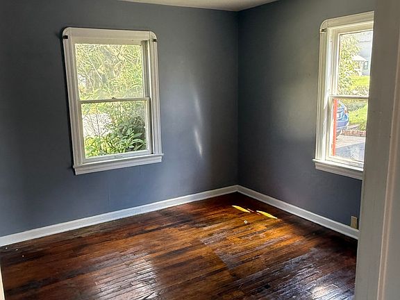 4th image of 473 Robinson Rd