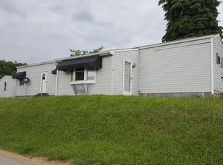 135 Candleberry Ln, Adamsburg, PA