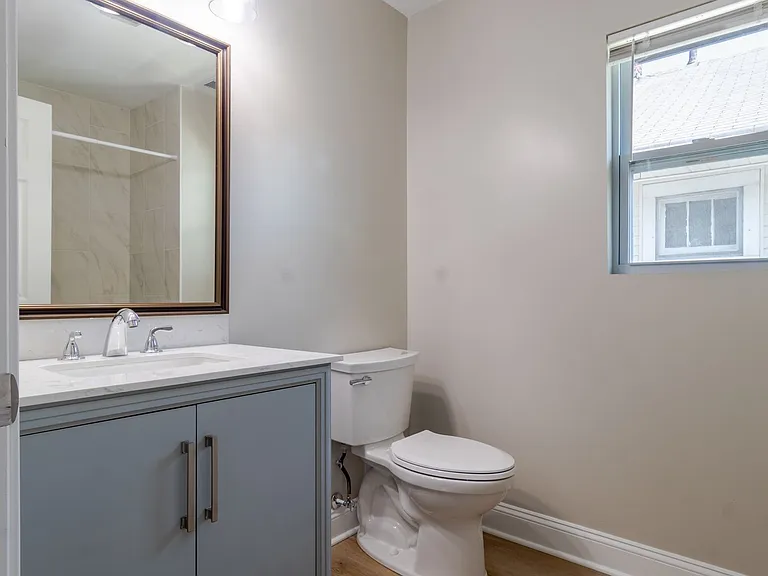 1345 N Olney St — Photo 23