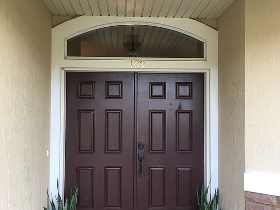 3rd image of 109 E Franchetta Ln