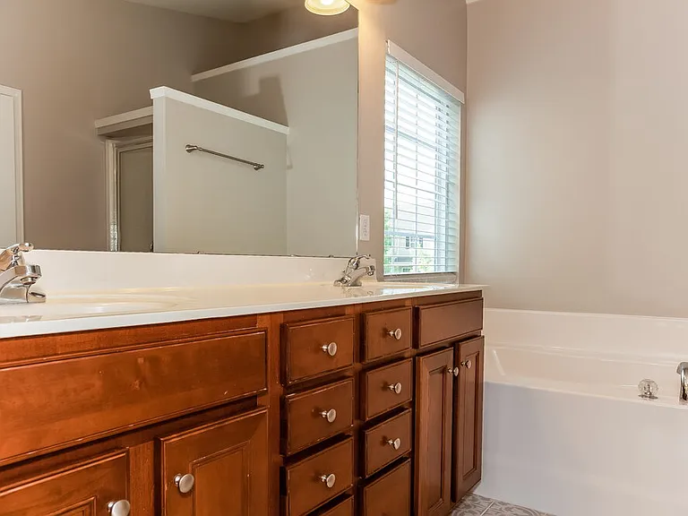 912 Old Forester Ln — Photo 11