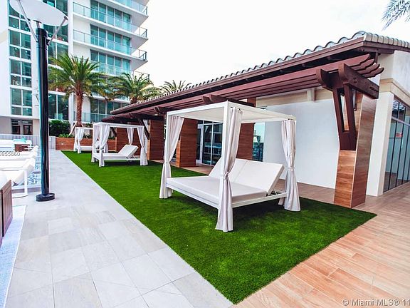 4th image of 300 Sunny Isles Blvd #4-901