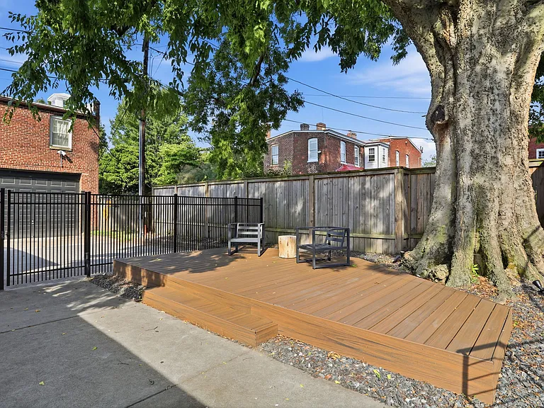 2608 E Broad St #2 — Photo 39