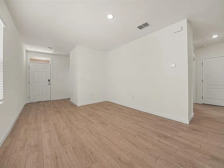 3408 Spineywood Dr — Photo 11