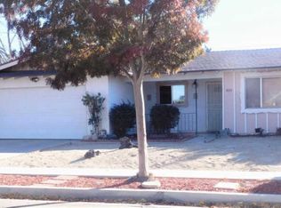 808 E Oldfield St, Lancaster, CA 93535