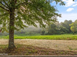 140 Pineberry East Rd, Oak Ridge, TN 37830