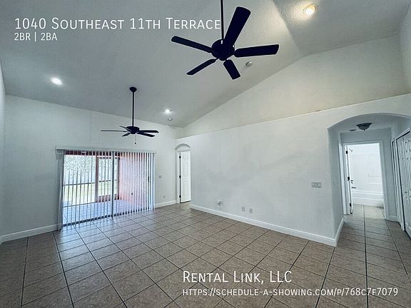 3rd image of 1040 SE 11th Ter