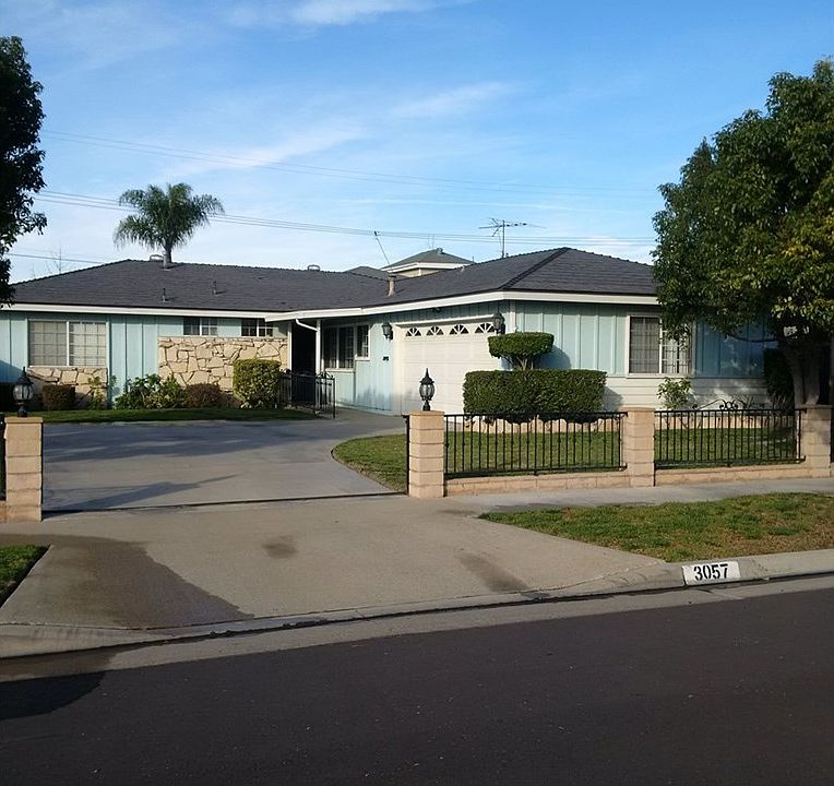 1st image of 3057 W Lynrose Dr