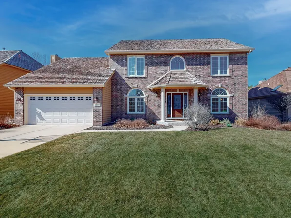 1207 Birchdale Ln, Aurora, IL 60504