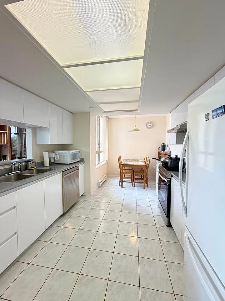 2 bed, 1300 sqft, $2,900 — Photo 4