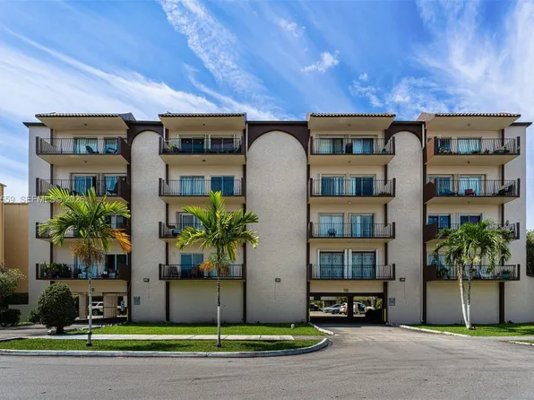 1950 W 54th St APT 406, Hialeah, FL 33012
