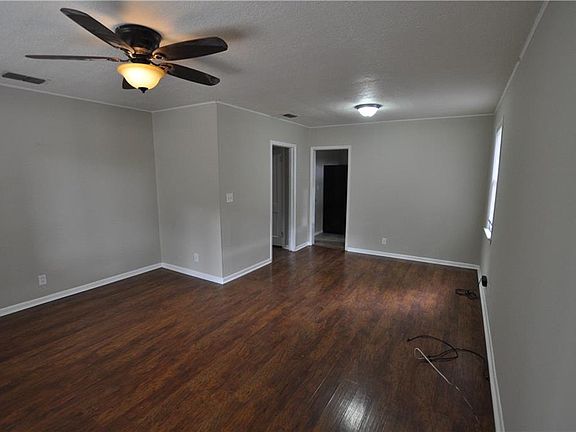 4th image of 1603 N Ferrell St