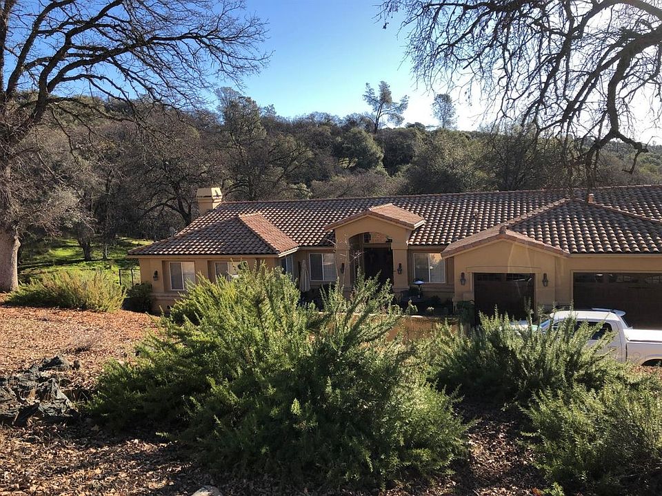 2nd image of 3360 Strolling Hills Rd