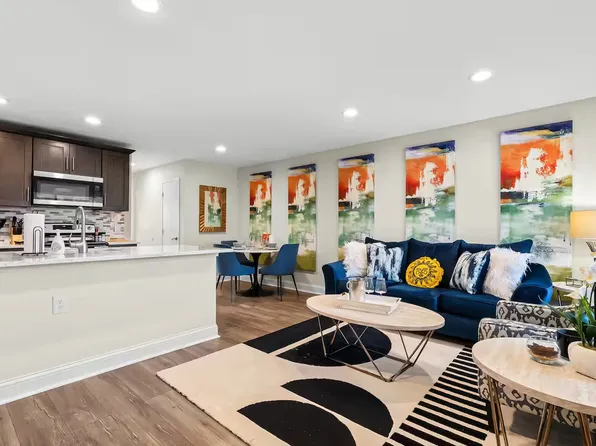 Royal Oak Place Apartments