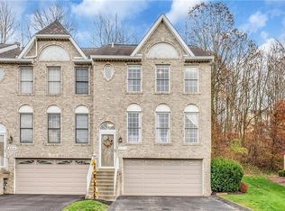 3012 Estate Dr, Oakdale, PA 15071
