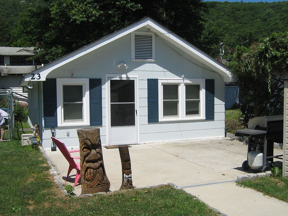 1st image of 23 Hazen St