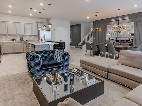 5th image of 2126 LELANI CIRCLE