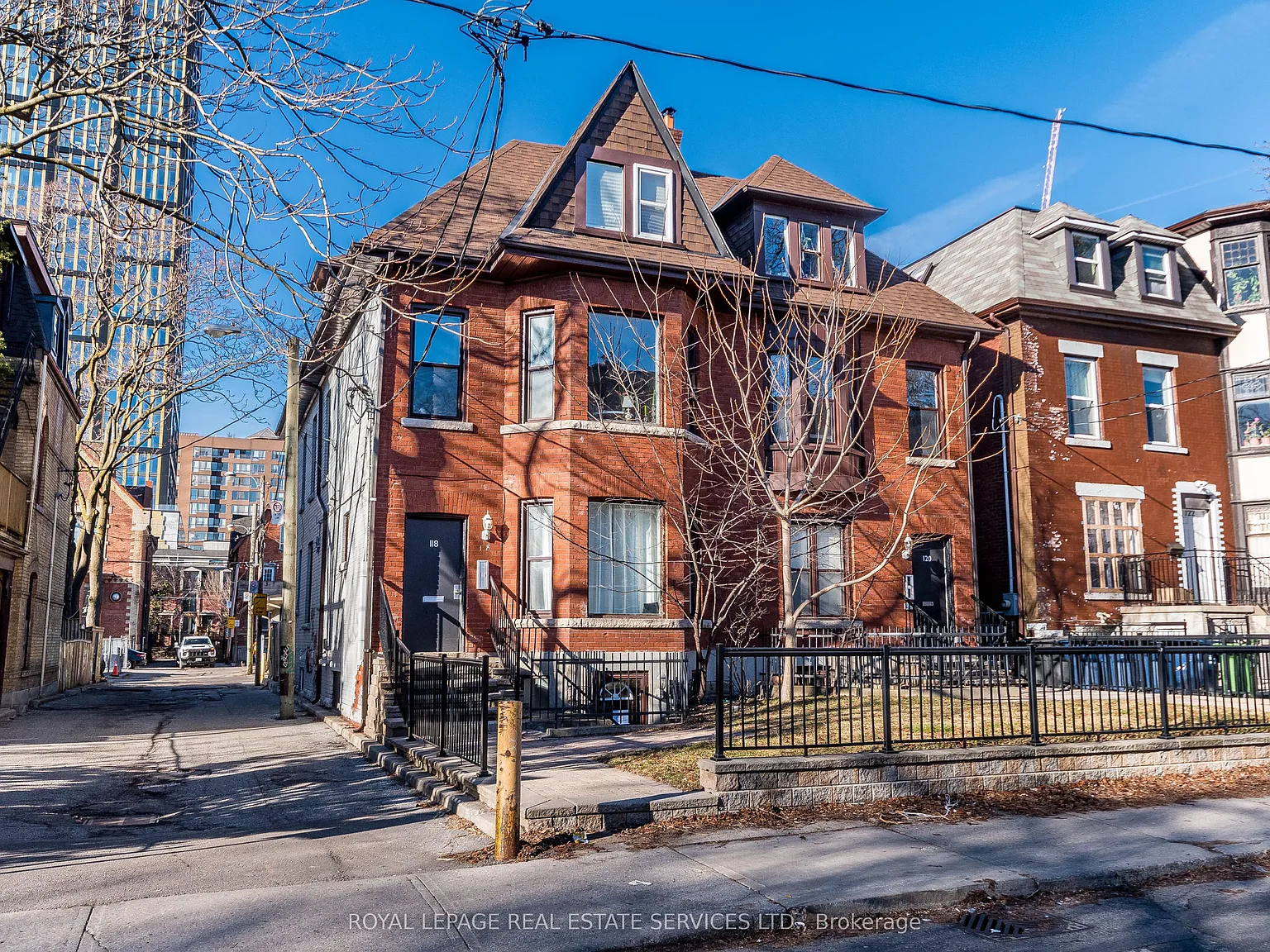 2 bed, $2,600 — Photo 1