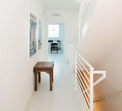 4th image of 954 Jefferson Ave #104