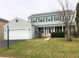 413 Kensington Dr, Streamwood, IL 60107