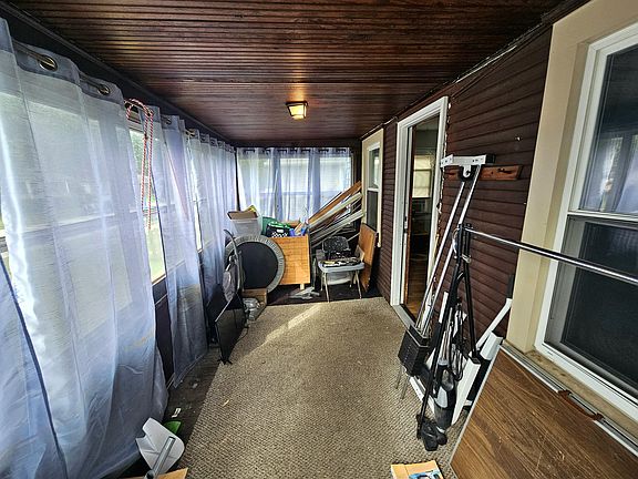 3rd image of 1349 Hickory St