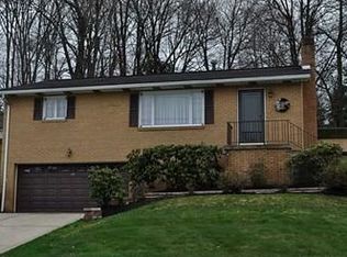 121 W McQuistion Rd, Butler, PA 16001