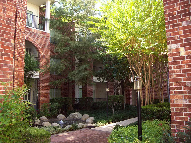 Post Oak Park — Photo 10