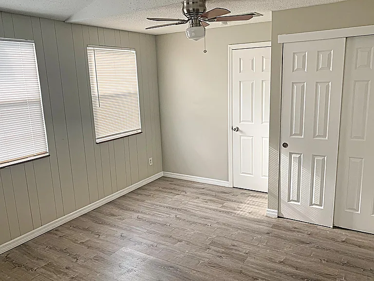 12313 Harland Ave — Photo 31
