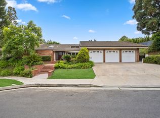 17 Pinehurst Ln, Newport Beach, CA 92660