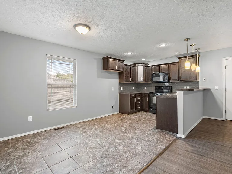1662 N Pigeon Rd — Photo 8