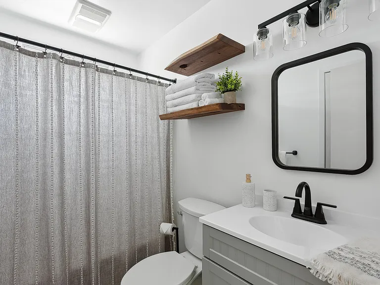 105 Benson Dr — Photo 11